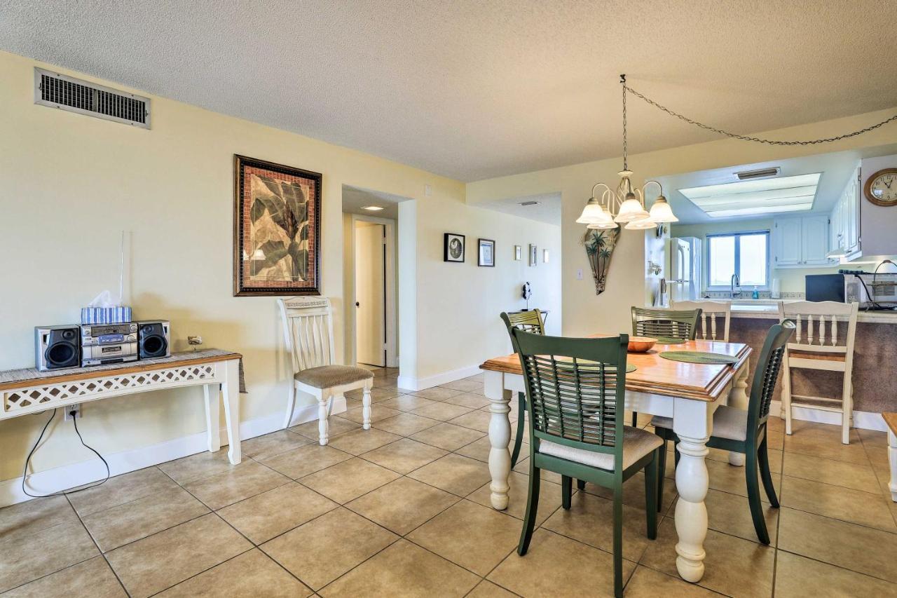 Oceanfront Cocoa Beach Condo With View Walk To Pier Exterior photo