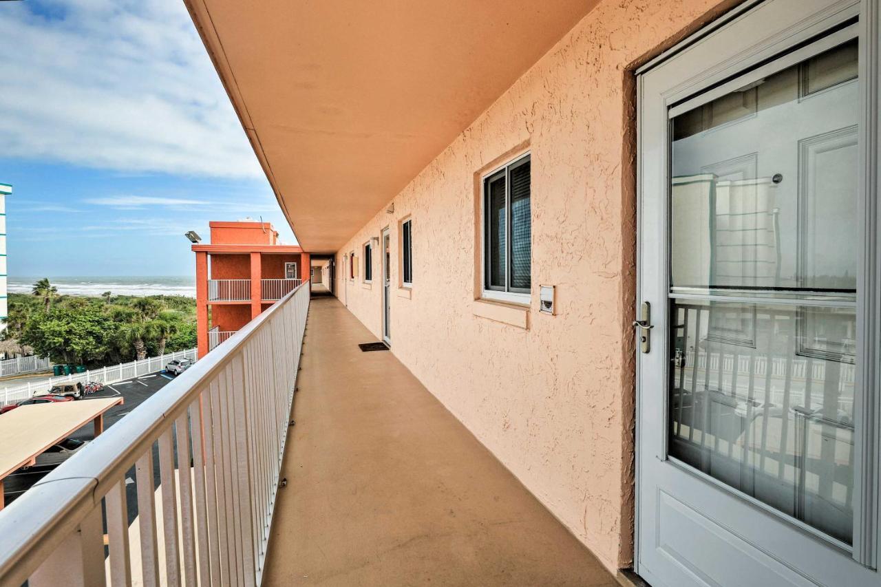 Oceanfront Cocoa Beach Condo With View Walk To Pier Exterior photo